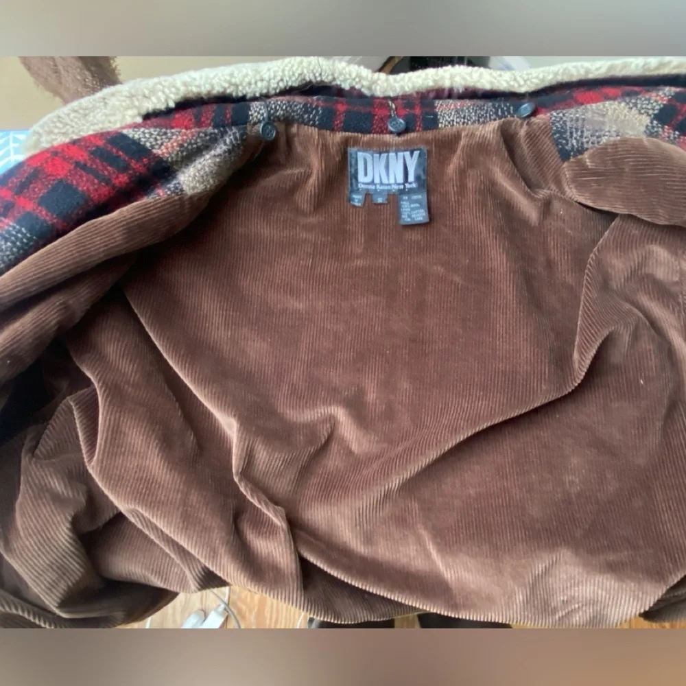 DKNY Donna Karan New York 100% Wool Plaid Coat Corduroy Removable Collar Small
